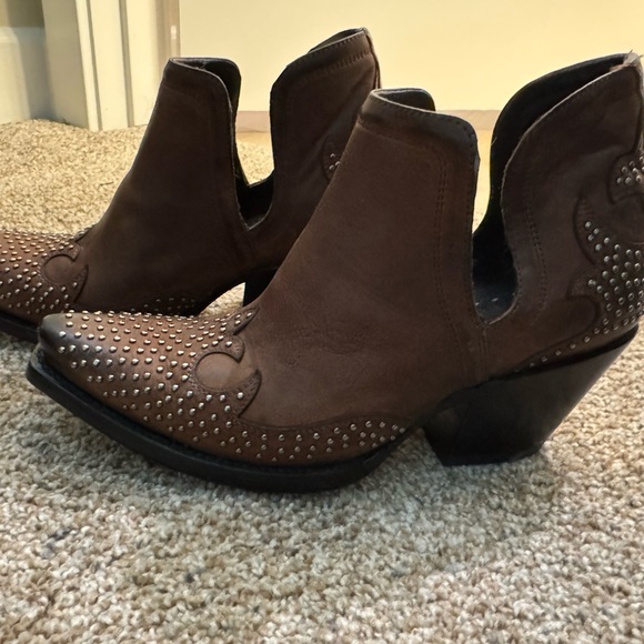 Women’s Ariat “Dixon” Brown Studded Ankle Boots - Picture 2 of 6